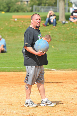 WIL_9-28-12_LLC_KICKIT-160