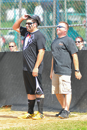 WIL_9-28-12_LLC_KICKIT-164