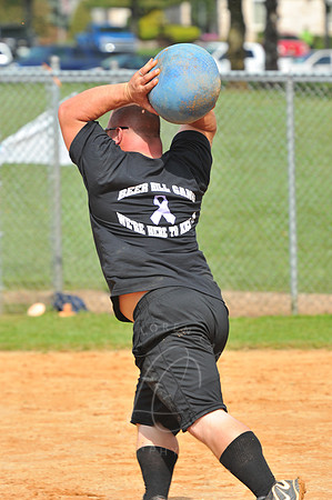 WIL_9-28-12_LLC_KICKIT-191