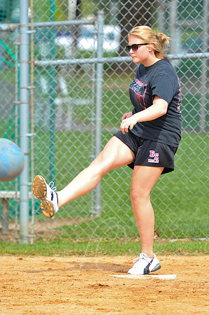 WIL_9-28-12_LLC_KICKIT-195