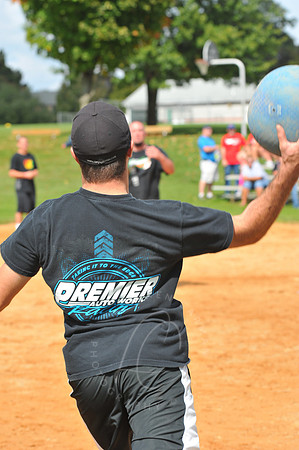 WIL_9-28-12_LLC_KICKIT-205