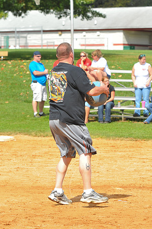 WIL_9-28-12_LLC_KICKIT-206