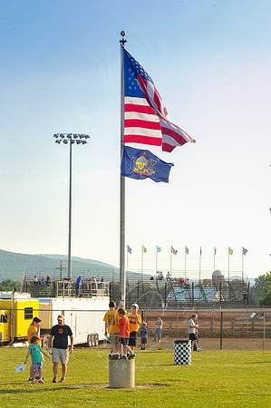 WIL_6-21-13_LLC_CUB-11
