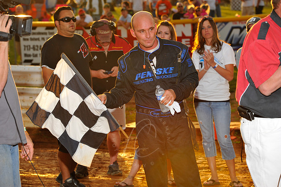 LIN_5-31-14_LLC_410MU-32