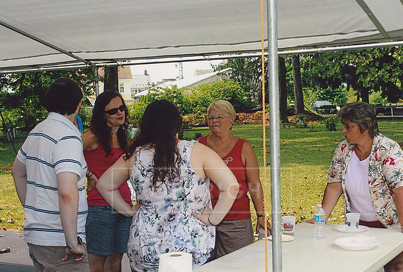 YCRC Club Picnic YCRC Clubhouse 8-7-11 (33)
