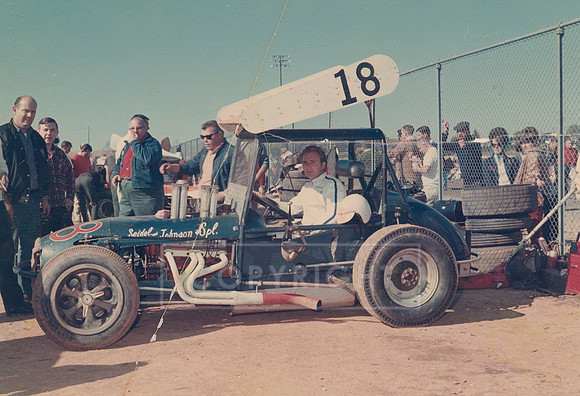 #18 Ron Dunstan