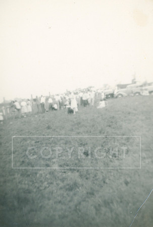 Racing Spectators (4)