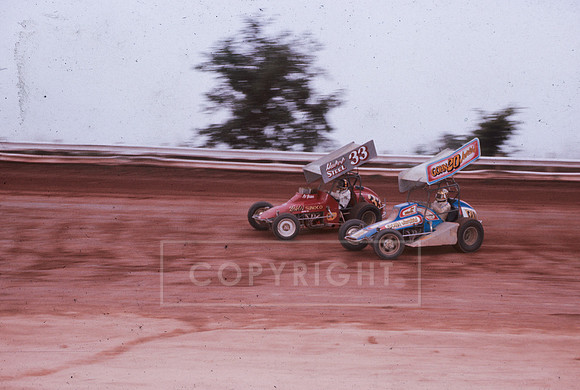#33 Ed Zirkle and #20 Bobby Weaver at Midway-4