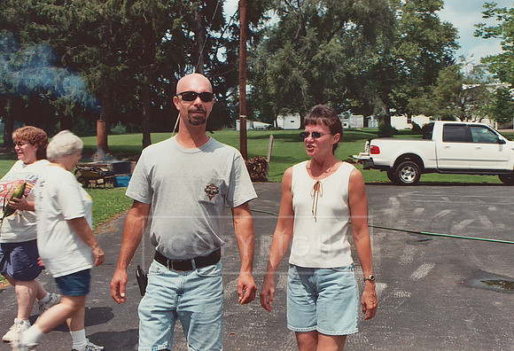 YCRC Picnic YCRC Clubhouse 2004 (26)