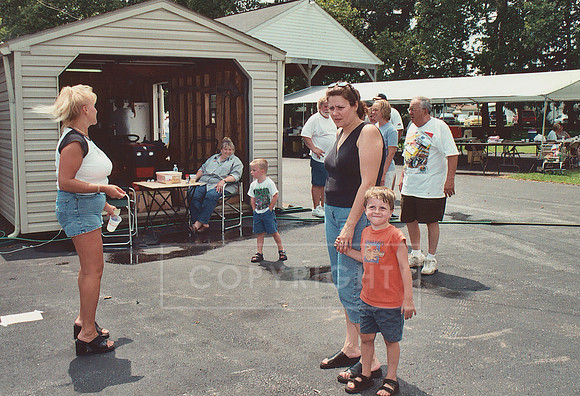 YCRC Picnic YCRC Clubhouse 2004 (9)