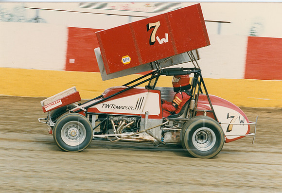 #7w Johnny Mackison Jr. Florida National Speedway 2-4-87 (2)