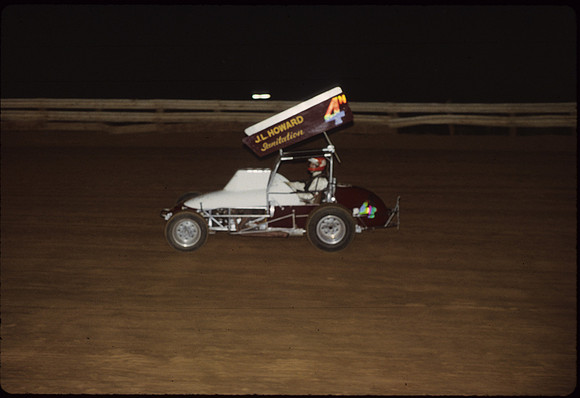 #4M Billy Howard